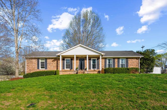 510 Hemingway Dr, Columbia, TN