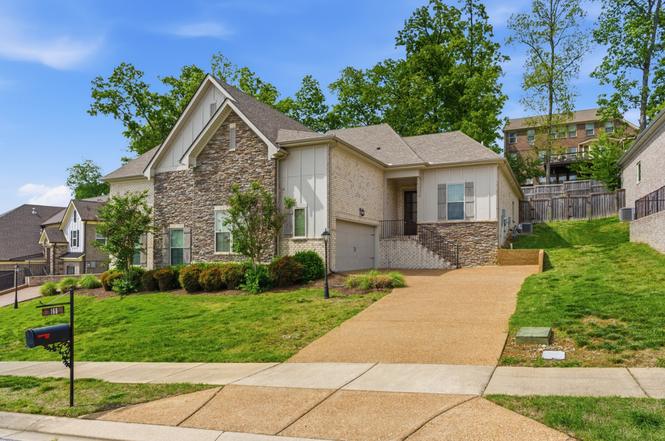 168 Cobbler Cir, Hendersonville, TN