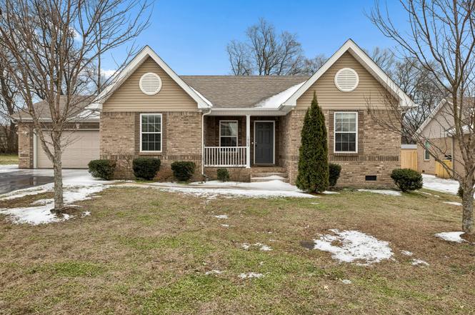 1909 Susan Rd, Columbia, TN
