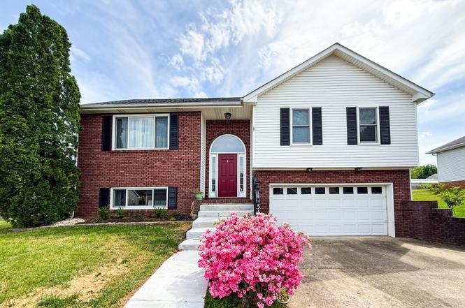 3418 Poplar Hl, Clarksville, TN