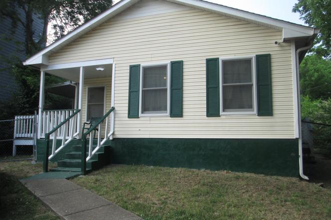 1206 Avondale Cir, Nashville, TN