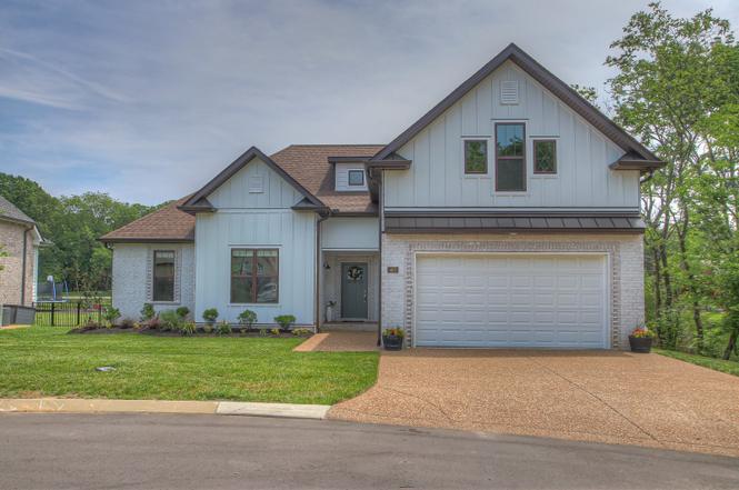 405 Hunter Bryce Ln, Lebanon, TN
