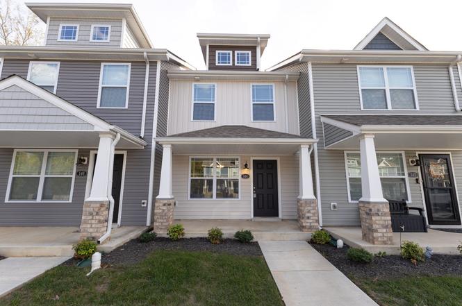 144 Davis Ridge Ln, Clarksville, TN