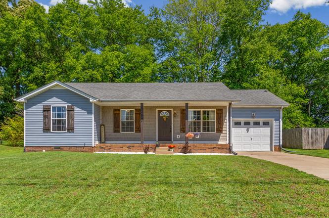 3429 Sandpiper Dr, Clarksville, TN