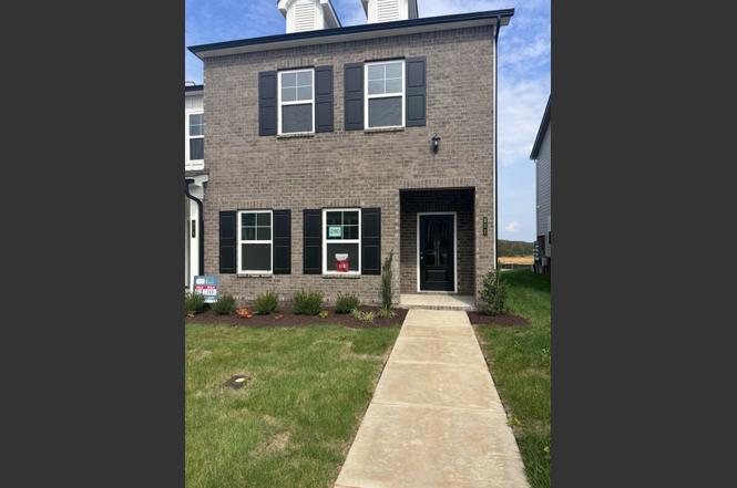 977 Nance Ln, Lebanon, TN