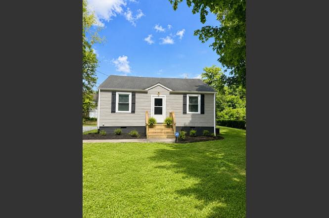 303 Park Ln, Clarksville, TN