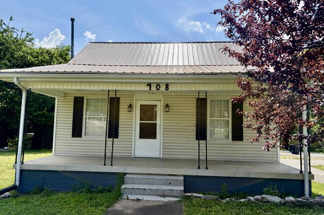 708 Westover Dr, Columbia, TN