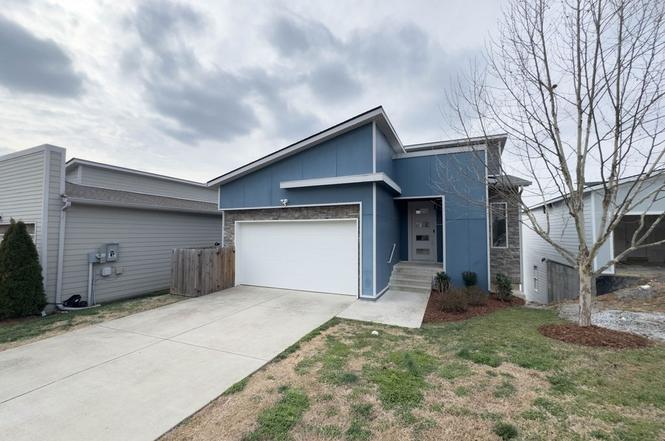 1753 Boxwood Dr, Nashville, TN