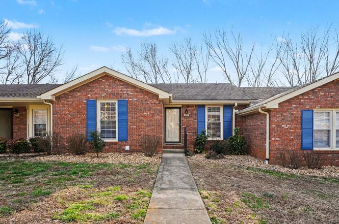 3072 Woody Ln, Clarksville, TN