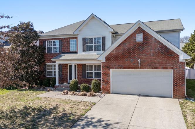 5037 Saint Ives Dr, Murfreesboro, TN