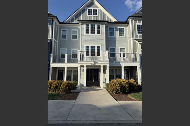 800 Vintage Green Ln #302, Franklin, TN