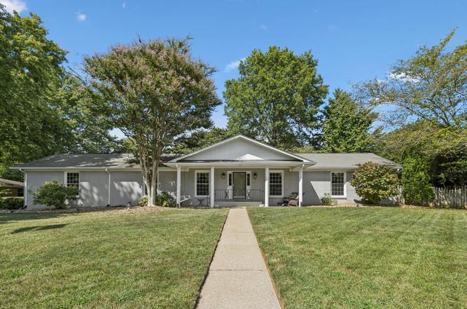 1722 Haynes Dr, Murfreesboro, TN
