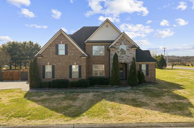 1000 Clay Pl, Lebanon, TN