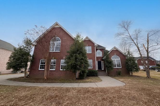 102 Riverbirch Ln, Hendersonville, TN