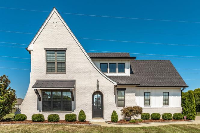 977 Westbrook Dr, Gallatin, TN