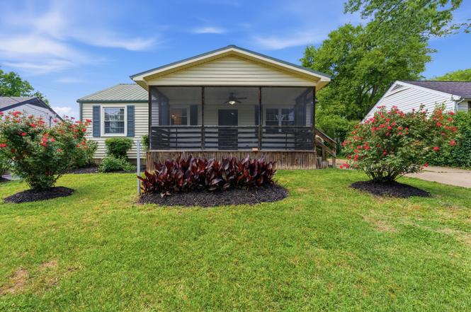 5615 Meadowcrest Ln, Nashville, TN