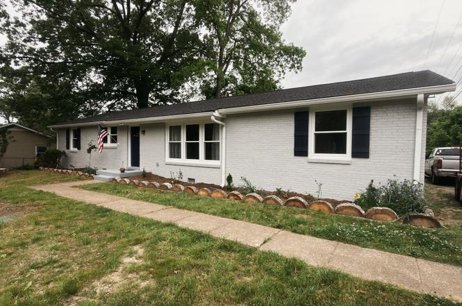 123 Delaware Dr, Clarksville, TN