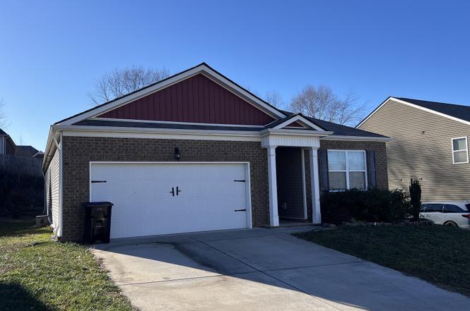 228 Autumn Terrace Ln, Clarksville, TN