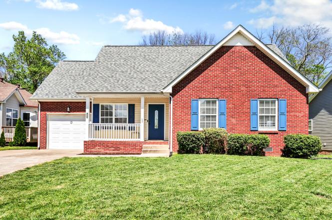 1305 Southwood Ct, Clarksville, TN