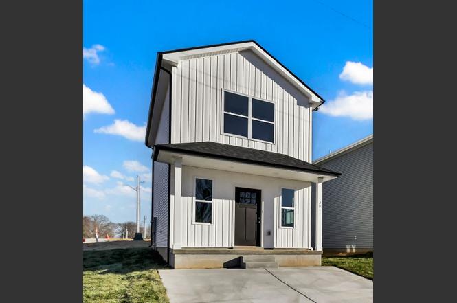 201 Robert St, Clarksville, TN