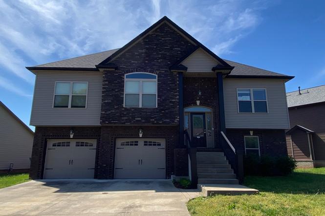 1283 Golden Eagle Way, Clarksville, TN