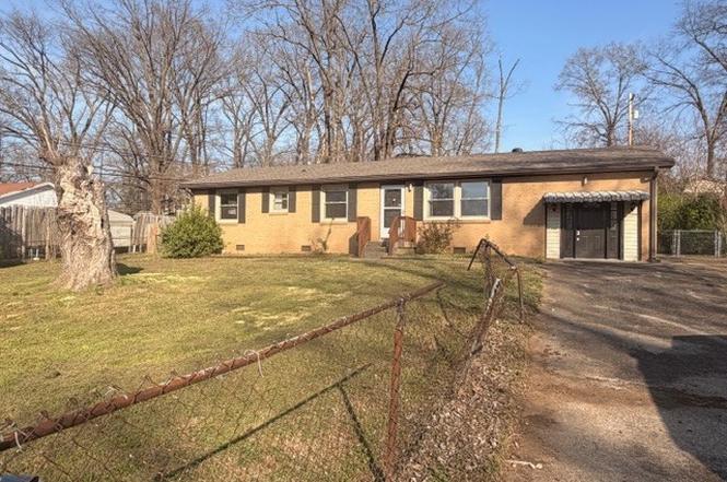204 Yorktown Rd, Clarksville, TN