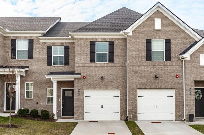 204 Douglas Bend Rd #903, Gallatin, TN