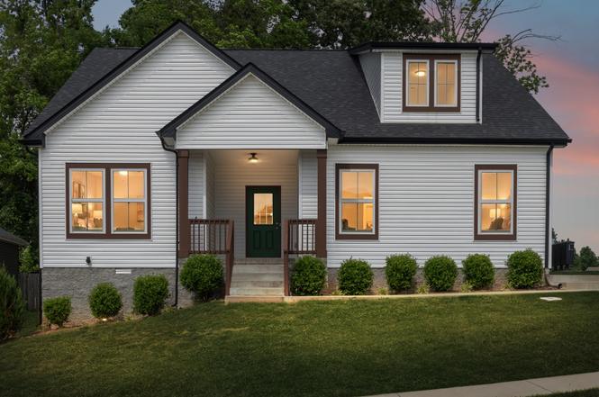 1050 Spicer Dr, Clarksville, TN