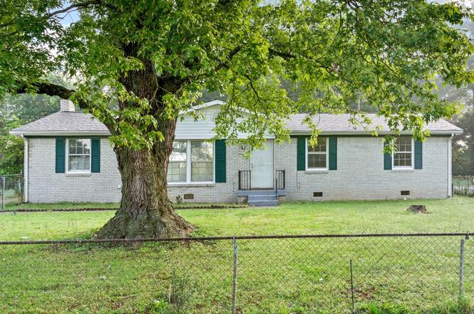 2307 Pendleton Dr, Clarksville, TN