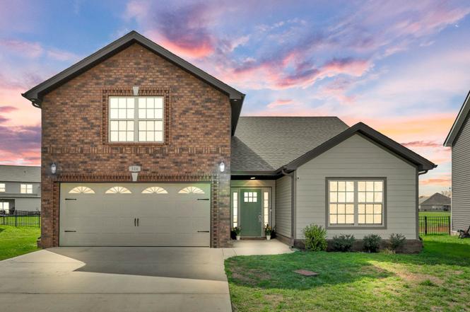 516 Castle Pinckney Ln, Clarksville, TN