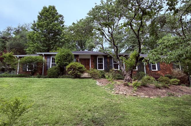2016 Sunny Side Dr, Brentwood, TN