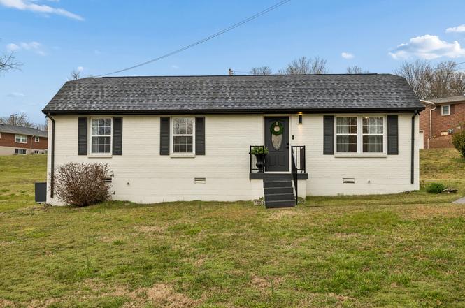 301 Carol Dr, Columbia, TN