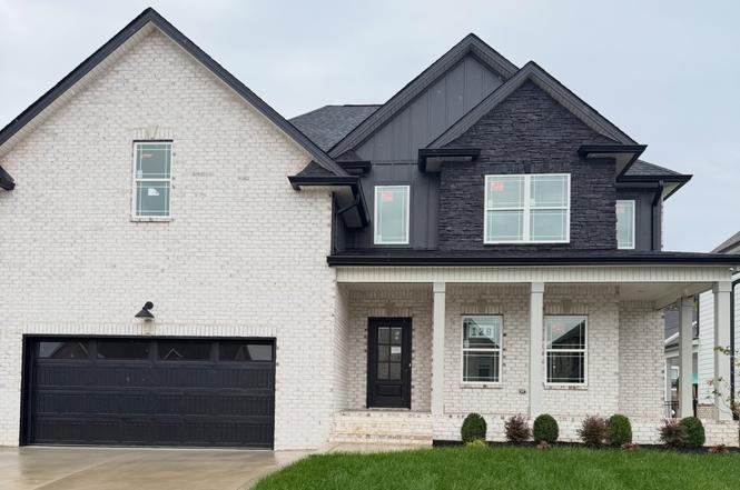 474 Spiderwort Dr, Clarksville, TN