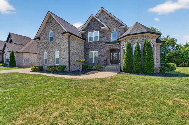 2918 Beaulah Dr, Murfreesboro, TN