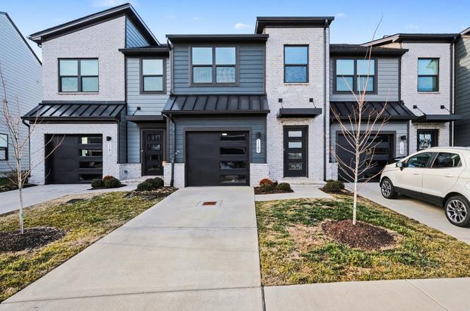 1145 Riverbrook Dr, Gallatin, TN