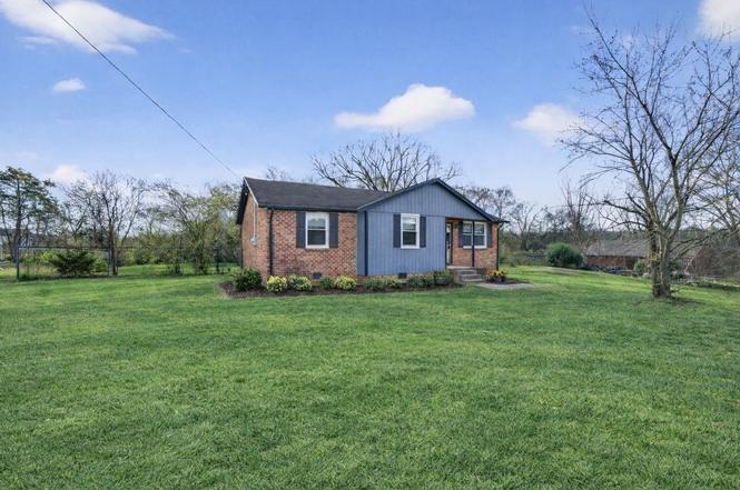 5510 Jernigan Ln, Murfreesboro, TN