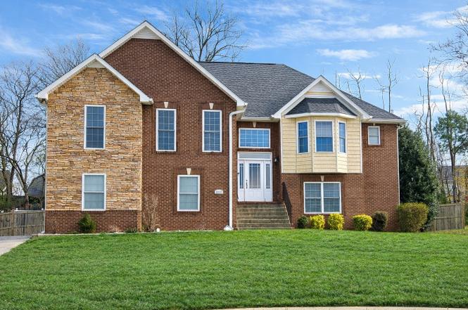 2235 Jasmine Dr, Clarksville, TN