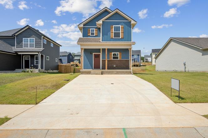 2619 Scott Dr, Clarksville, TN