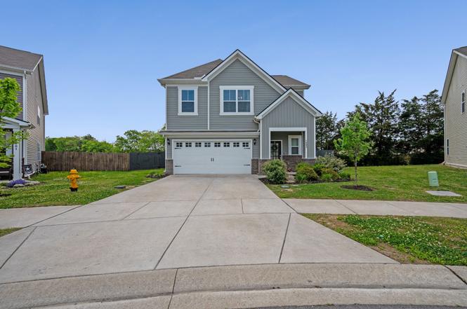 1003 Baltusrol Ln, Lebanon, TN