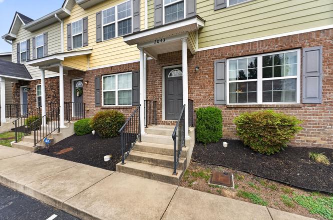 2043 Pinecrest Dr, Nashville, TN