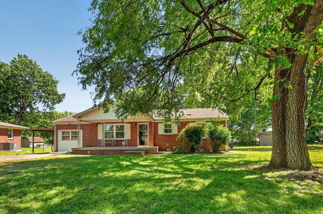 105 Daleview Cir, Columbia, TN