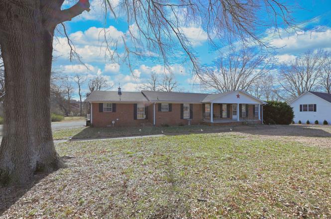 939 Sunset Dr, Gallatin, TN