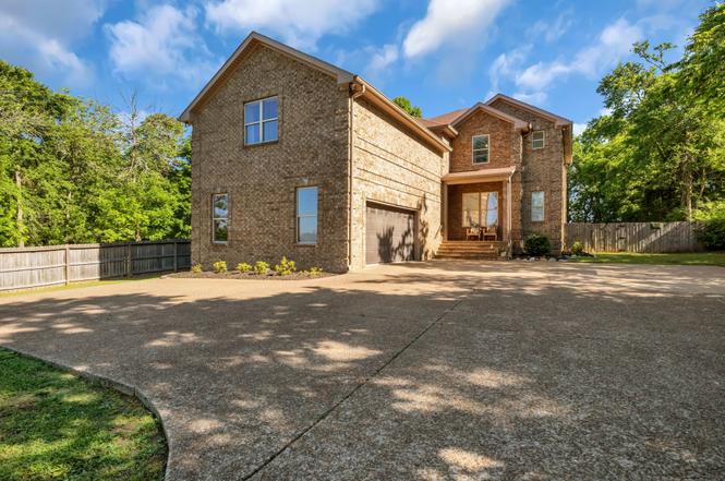 540 Peach Valley Rd, Gallatin, TN