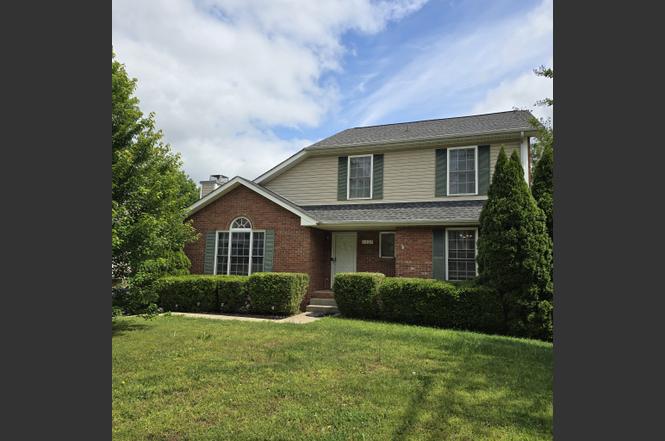 1327 Bluebonnet Dr, Clarksville, TN