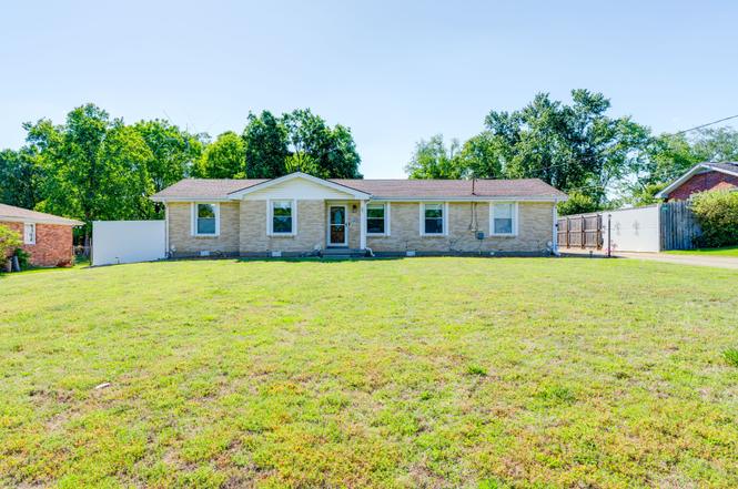 235 Sterling Rd, Hendersonville, TN