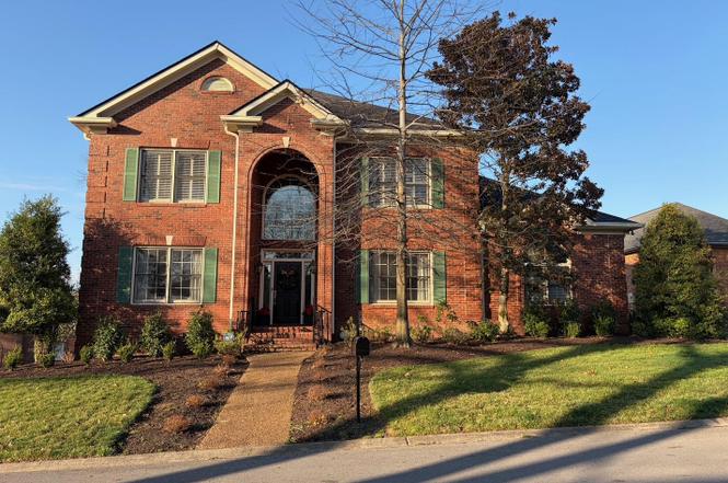 106 Hidden Pt, Hendersonville, TN