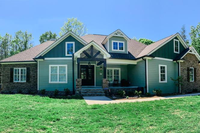 557 Knobb Hill Dr NW, Cleveland, TN