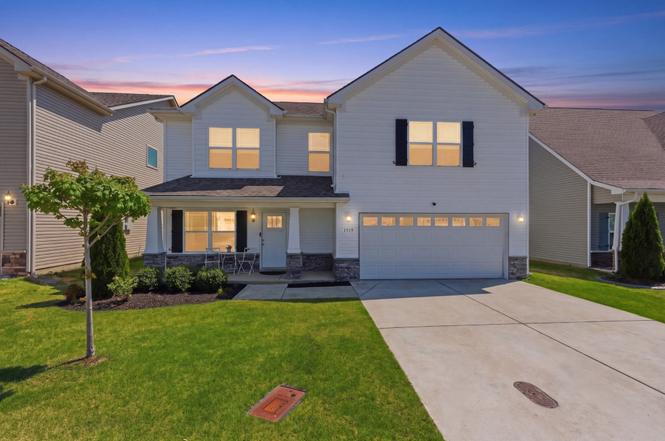 1919 Albarado Trl, Murfreesboro, TN
