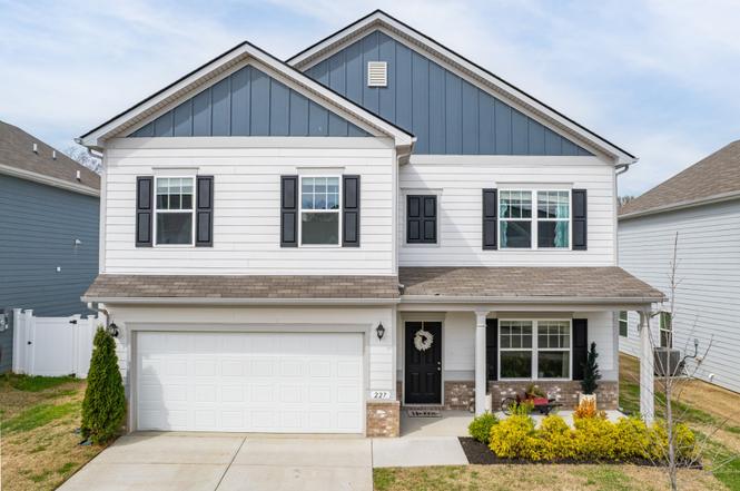 227 Stonewall Dr, Columbia, TN