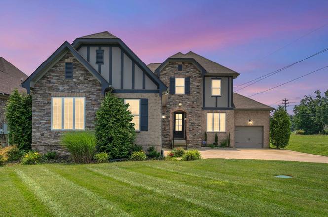 7121 Springwater St, Smyrna, TN